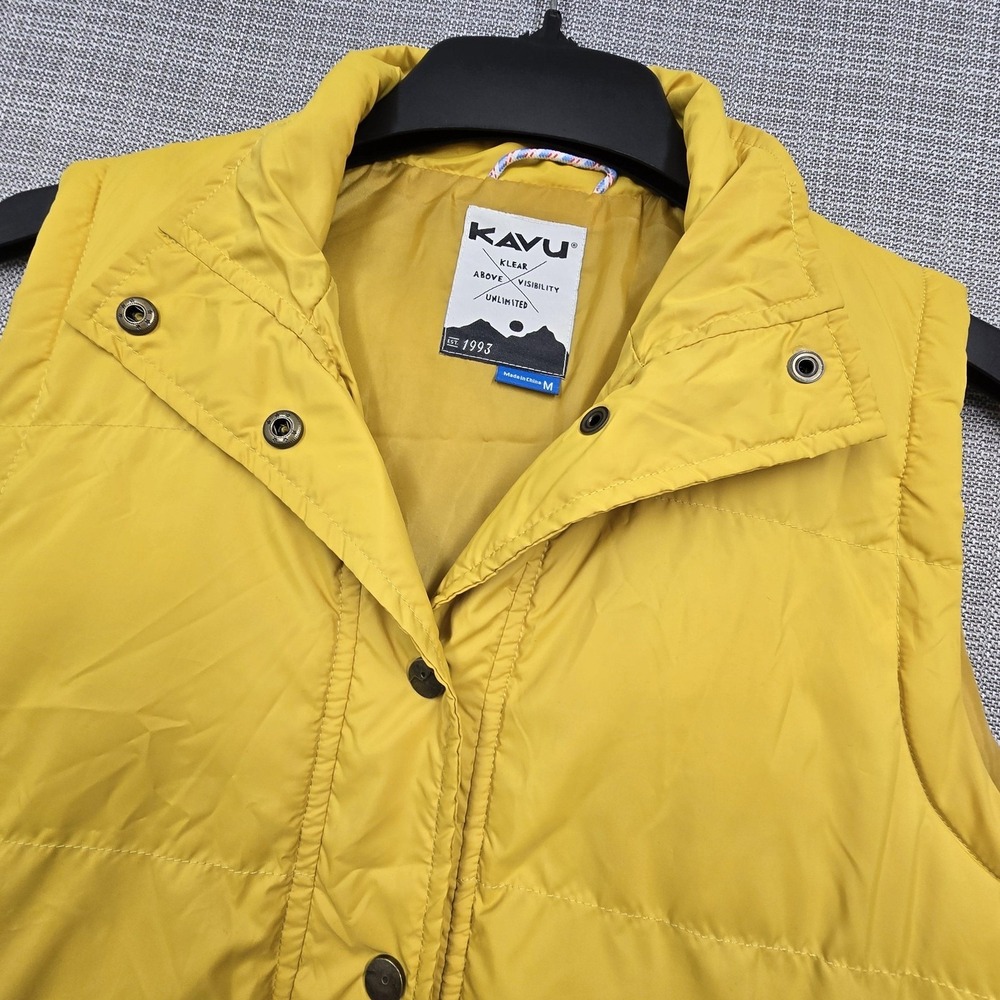 KAVU Vest Womens Medium Yellow Quilted Snap Front Puffer Insulated Warm Outdoor